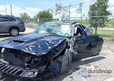2021 Dodge Challenger R/T from USA, damaged, VIN 2C3CDZBT2MH586428